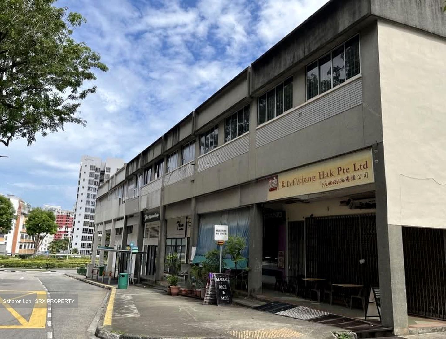 Yio Chu Kang Road (D19), Retail #613699981